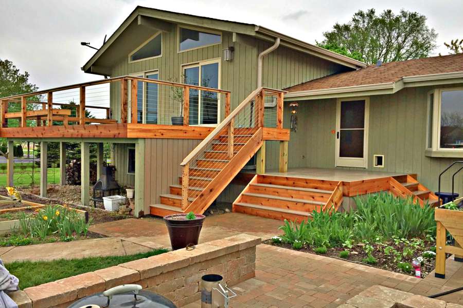 Cedar and Trex® Deck with Cable Railings Hampshire