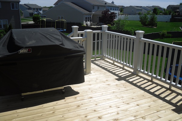 Cedar Deck with Trex® white Railings McHenry