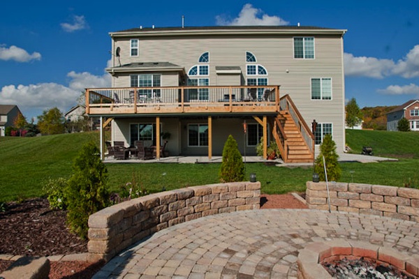 Cedar and Trex® Combination Deck McHenry