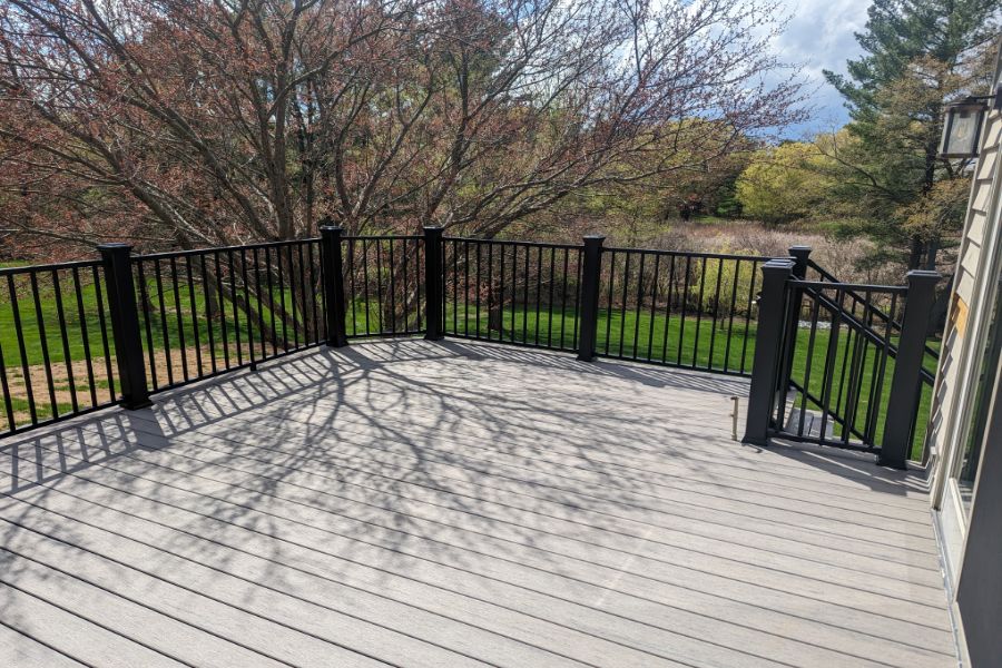 TimberTech Decking with Trex Railings Antioch