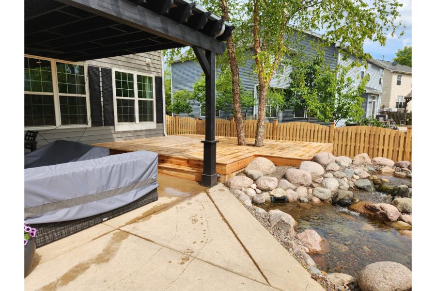 Platform Cedar Deck Carpentersville