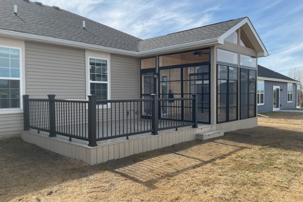 Timbertech® Reserve Reclaimed Chestnut with Black Trex® Transcend Railings Huntley